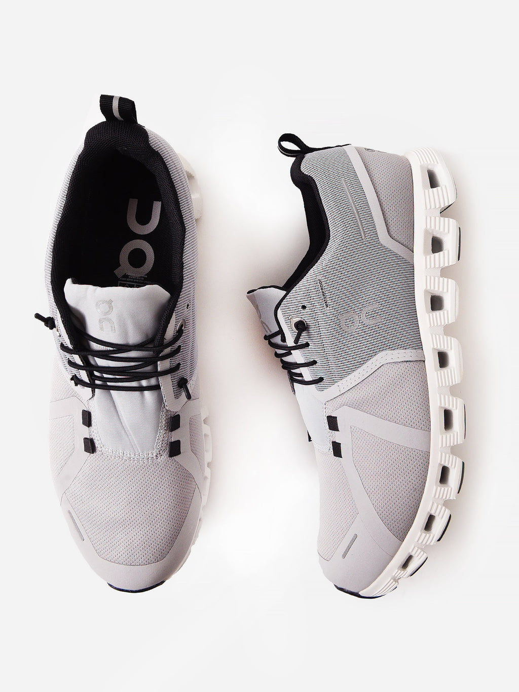 ON Women's Cloud 5 Waterproof Sneaker