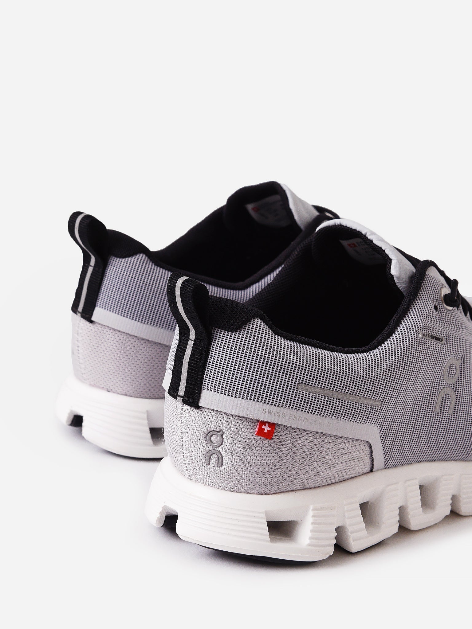 ON Women's Cloud 5 Waterproof Sneaker