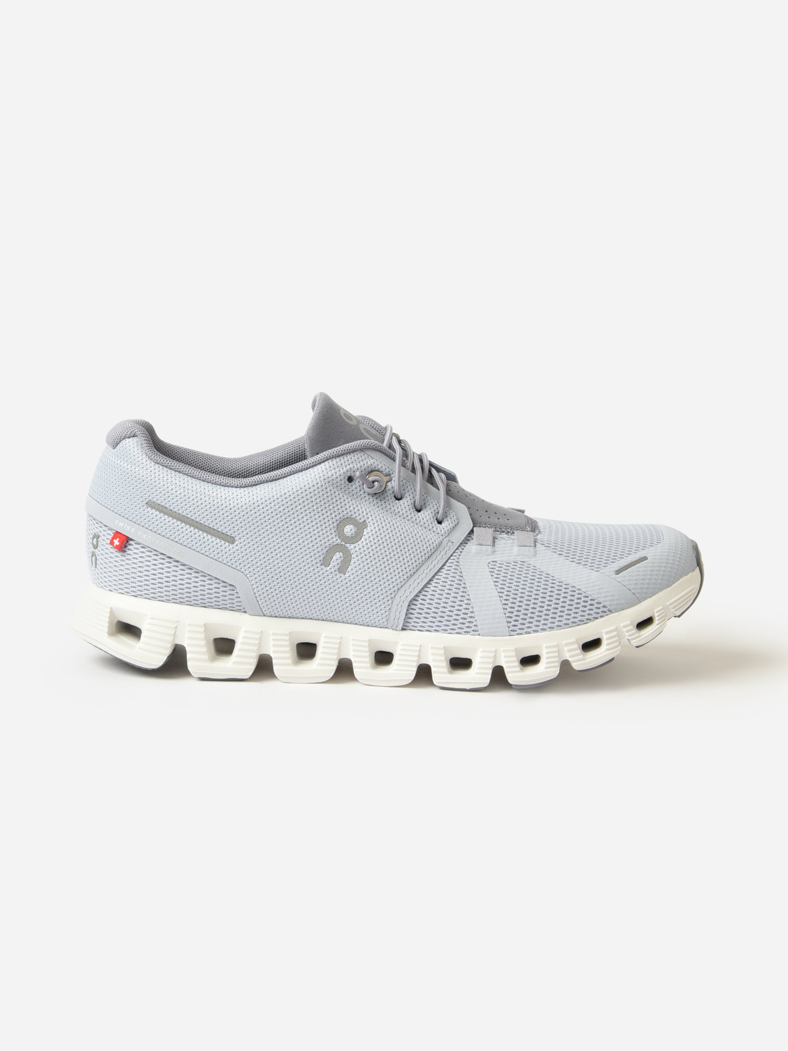 ON Women's Cloud 5 Sneaker