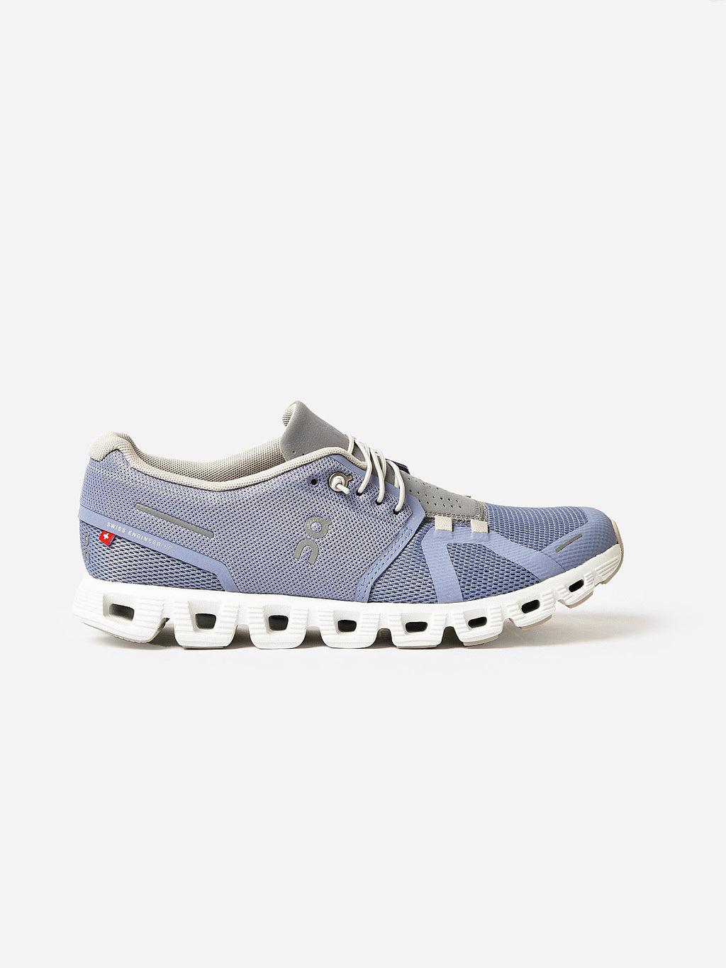 ON Women's Cloud 5 Sneaker