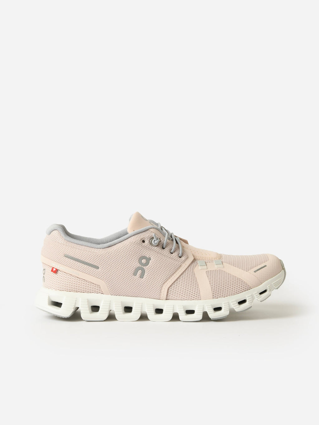 ON Women's Cloud 5 Sneaker