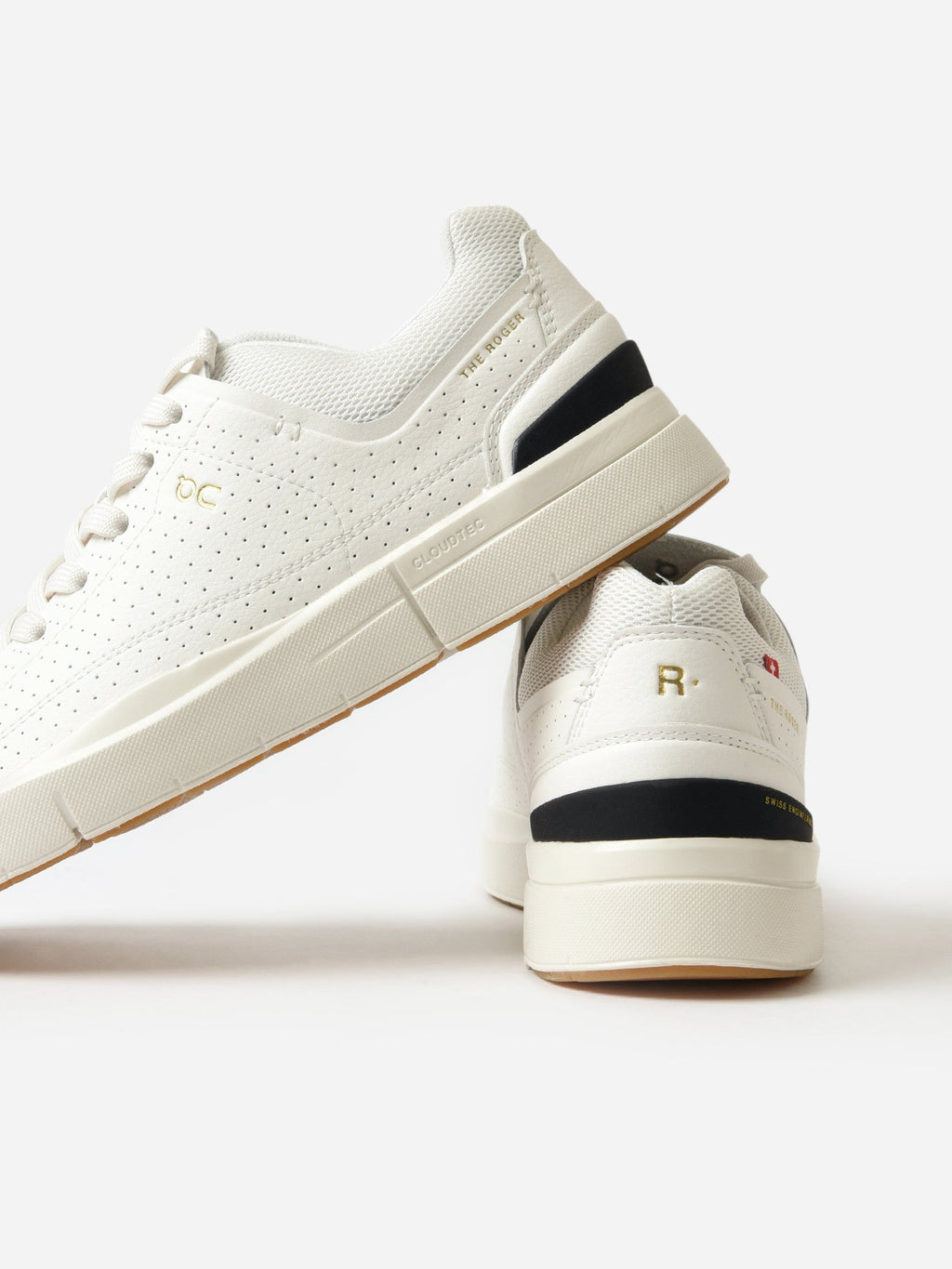ON Women's The Roger Centre Court Sneaker