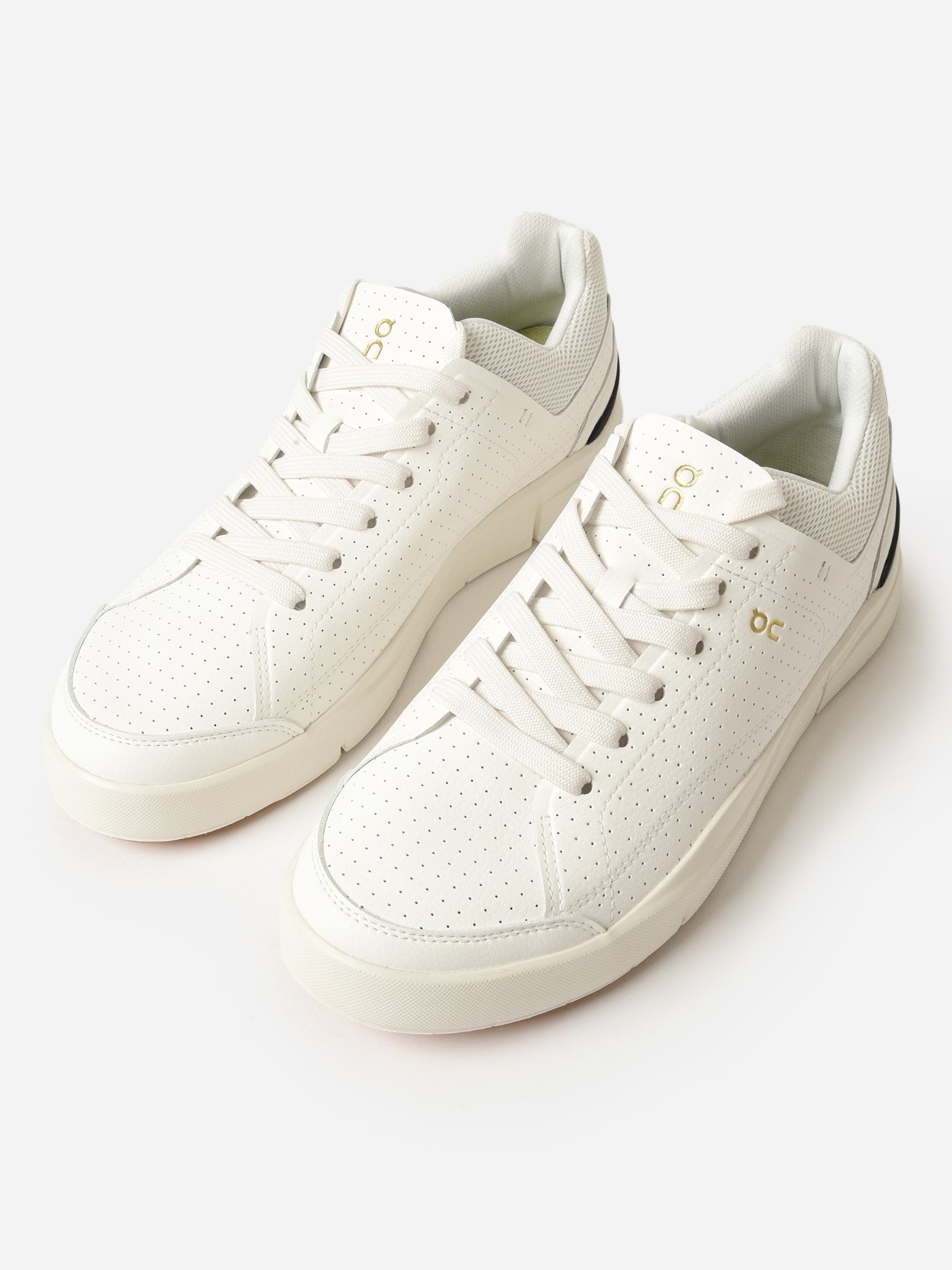 ON Women's The Roger Centre Court Sneaker
