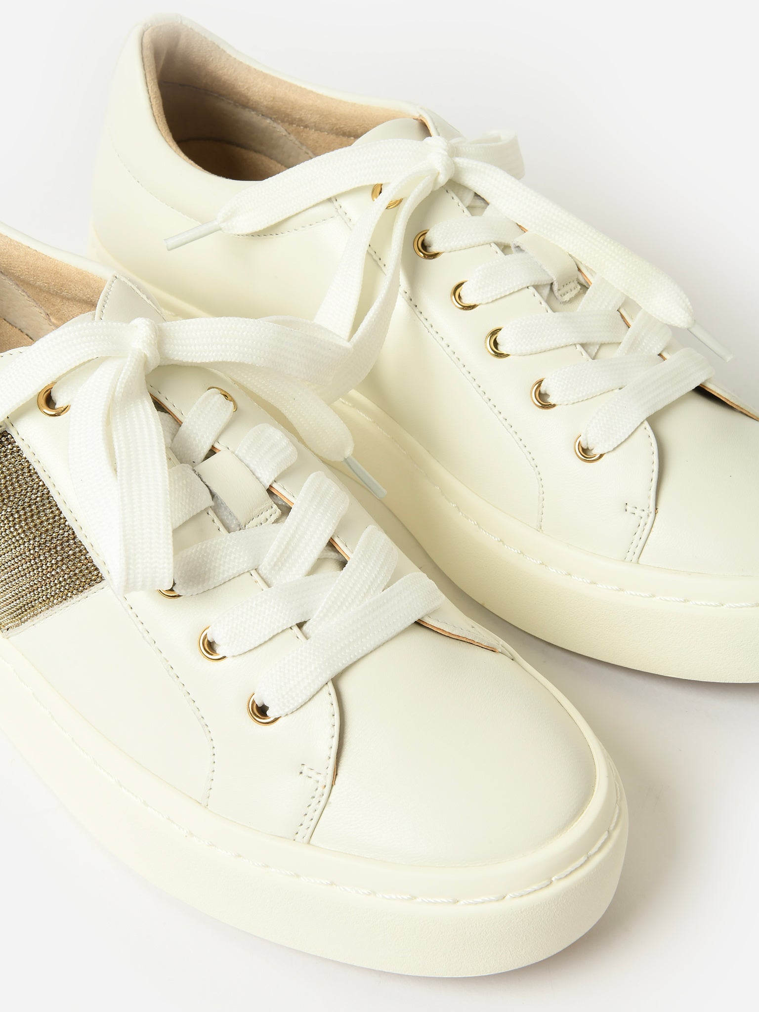 Vaneli Women's Yavin Sneaker