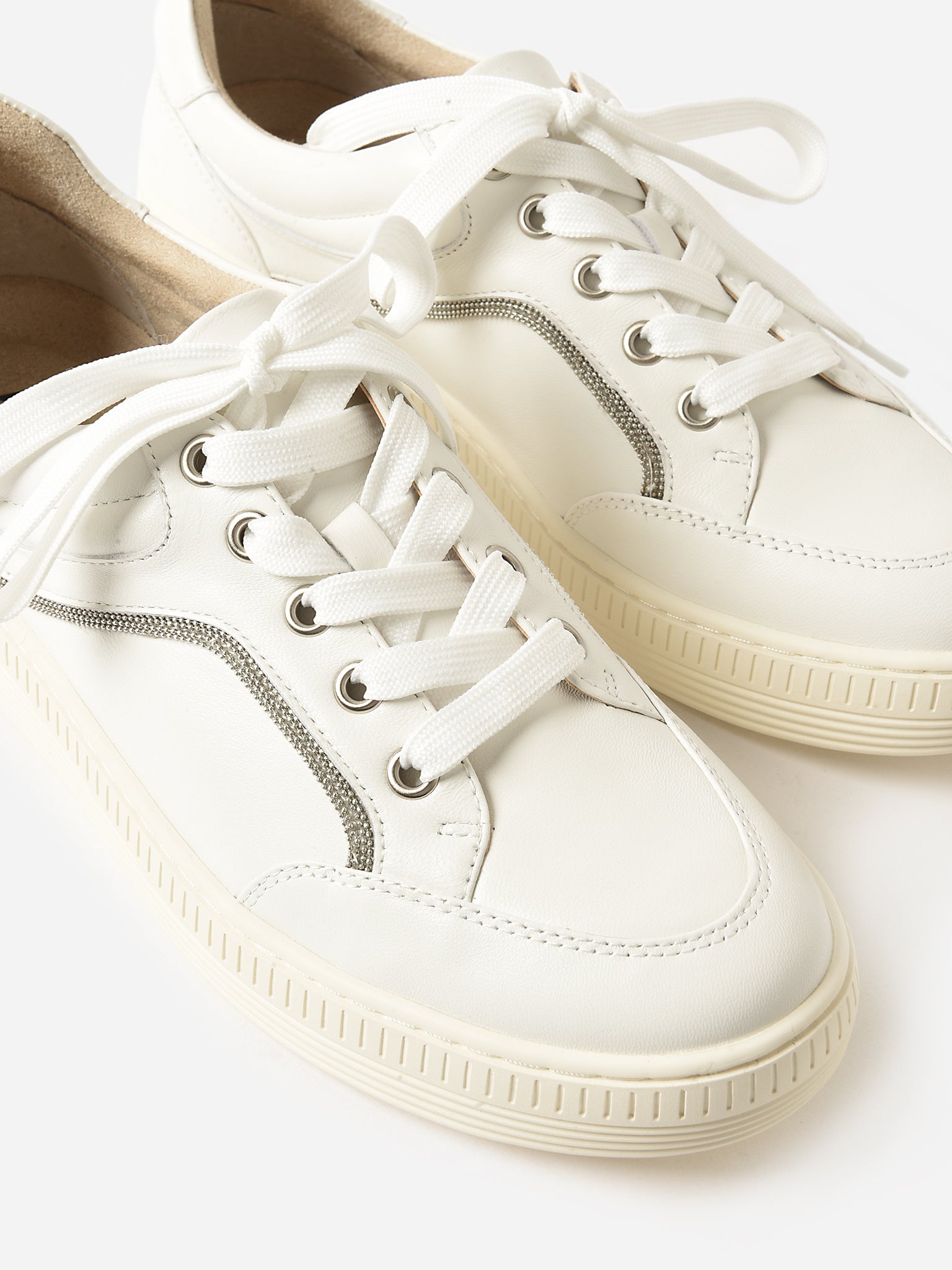 Vaneli Women's Yoela Sneaker