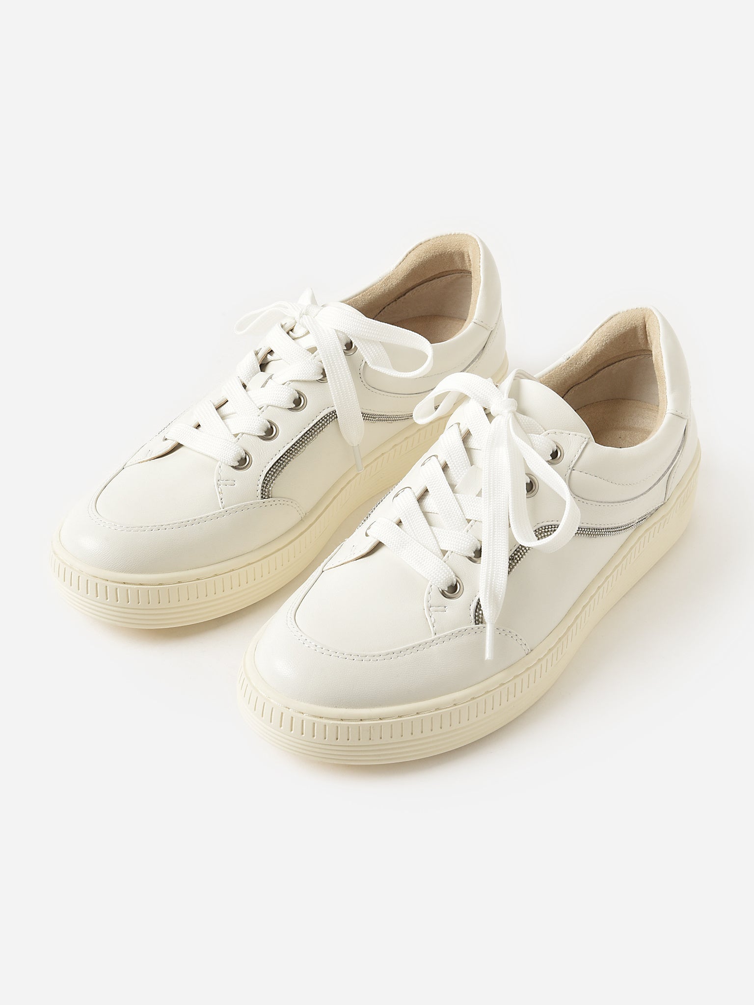 Vaneli Women's Yoela Sneaker